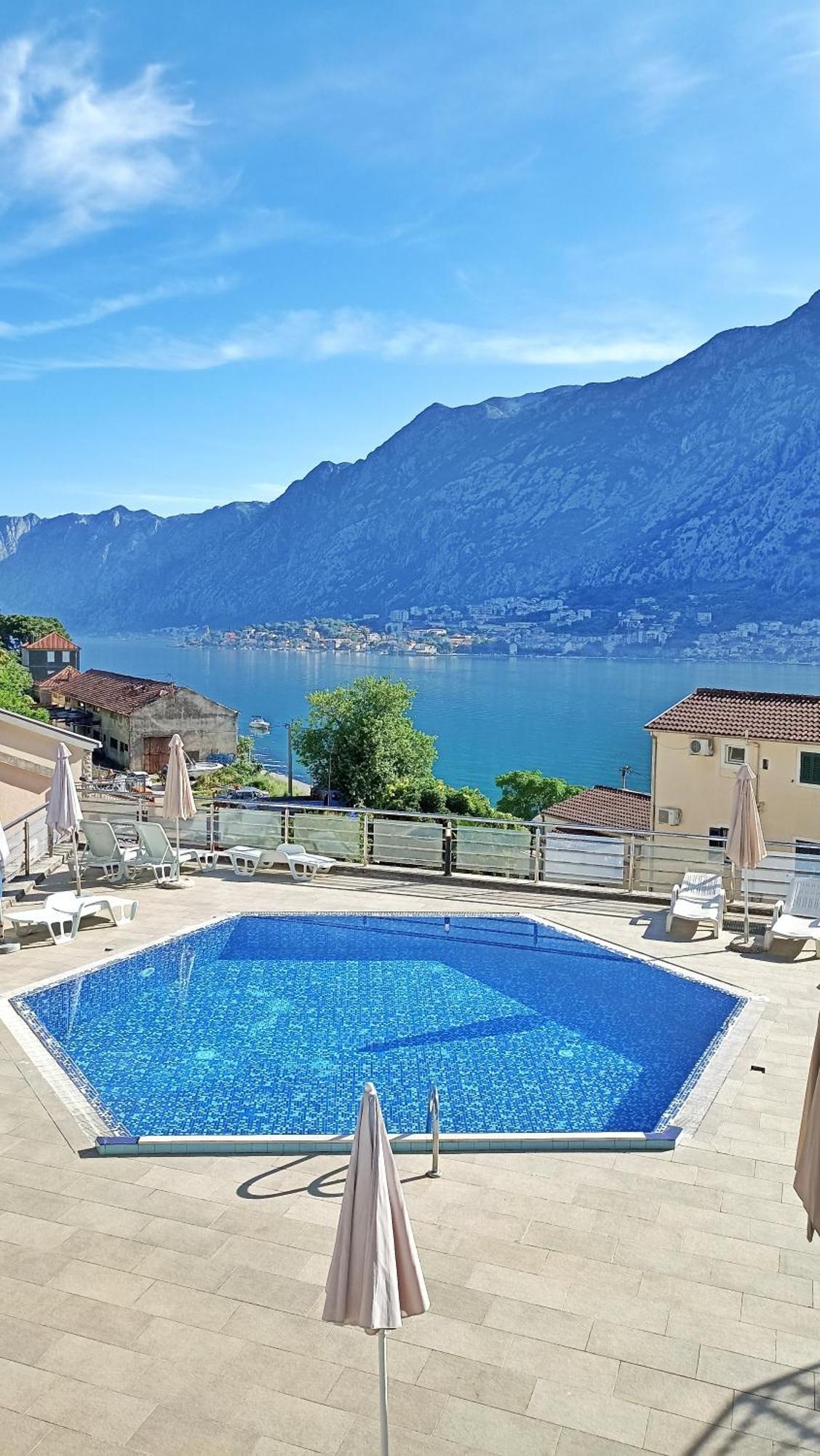 Apartment Kotor Bagian luar foto